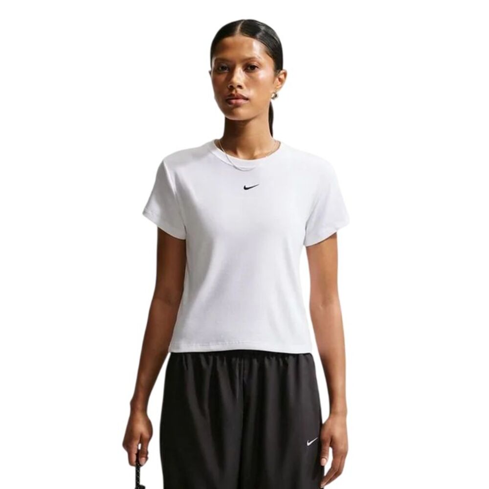 Nike Womens/Ladies Swoosh Embroidered Logo T-Shirt / White